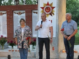 Начальник Карашурского УПХГ Николай Попов на открытии памятника после реставрации