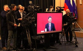 Председатель Китайской Народной Республики Си Цзиньпин во время телемоста. Фото kremlin.ru