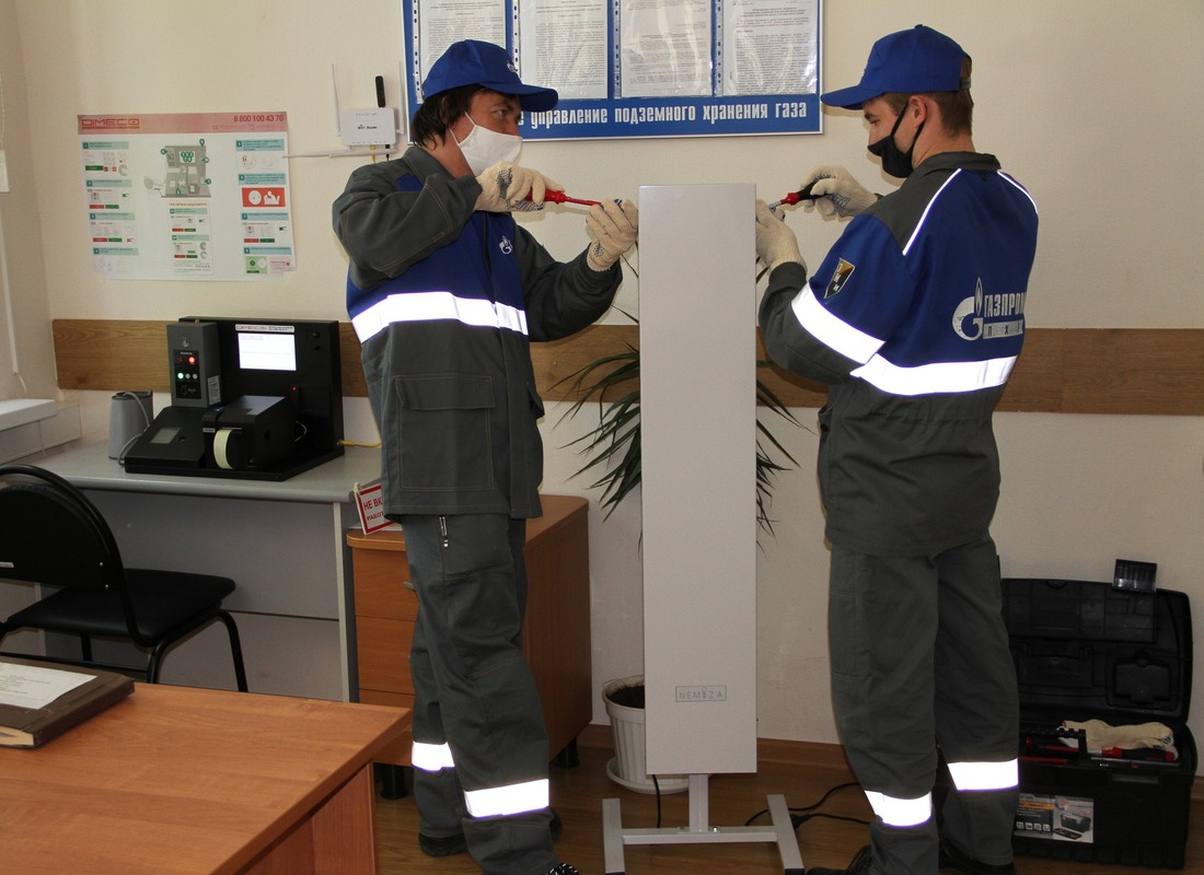 Работники Ставропольского УПХГ производят монтаж рециркулятора РБ-230 «NEMIZA»
