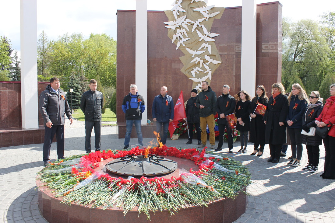 В преддверии Дня Победы волонтеры из Московского УАВР и КРС провели благоустройство Мемориального комплекса «Аллея памяти» в городе Щёлково