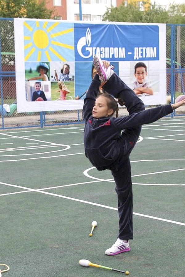 Показательное выступление на новом спортивном объекте